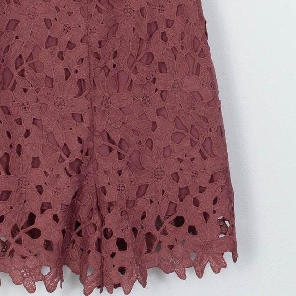 ASTR The Label Open Back High Neck Lace Sleeveless Romper Womens Size Medium - Picture 3 of 7